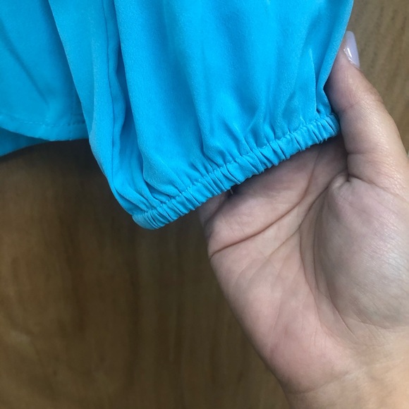 Buckhead Betty blue top - Picture 2 of 4